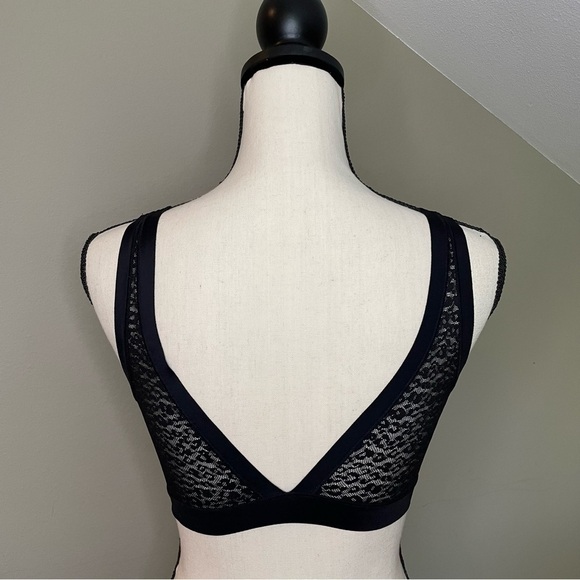 Victoria’s Secret Black Sheer Leopard Lace Bralette Bra Extra Small - Picture 3 of 11
